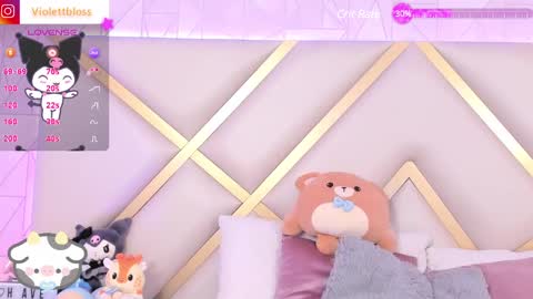 Snapshot of violettbloss chatting on March 7, 2025, 4:24 am Violeta online show from March 7, 2025, 4:24 am