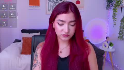 Violett Castel online show from June 17, 2026, 8:21 pm
