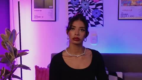 Violet online show from June 2, 2026, 2:46 am