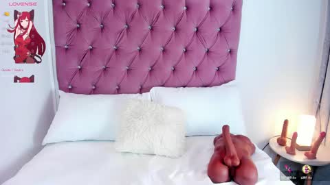 VioletthaRous online show from March 7, 2025, 11:27 pm