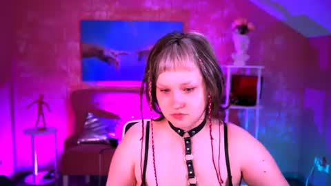 Violett online show from July 25, 2026, 8:12 am