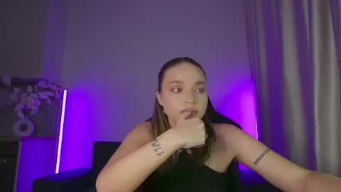 Violla online show from July 10, 2026, 2:05 am