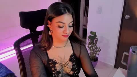 Lu online show from January 8, 2025, 11:30 pm