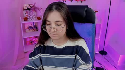 Snapshot of virtualvoyant chatting on September 26, 2025, 5:22 am your love online show from September 26, 2025, 5:22 am