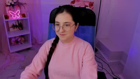 Snapshot of virtualvoyant chatting on November 9, 2025, 3:49 am your love online show from November 9, 2025, 3:49 am