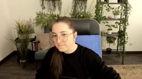 Snapshot of virtualvoyant chatting on November 28, 2025, 5:21 am your love online show from November 28, 2025, 5:21 am