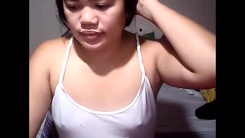 visayan_beauty26 online show from April 14, 2026, 9:32 pm