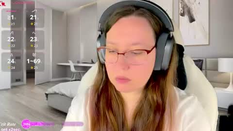 Victoria Romans online show from July 26, 2026, 2:57 pm