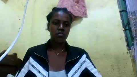 Snapshot of vita_ielle chatting on July 23, 2026, 7:01 pm Desire ielle online show from July 23, 2026, 7:01 pm