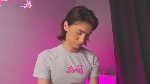 vitahoins online show from September 9, 2025, 8:41 pm