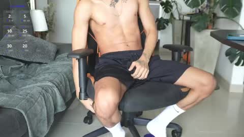 Snapshot of vito_benz chatting on May 21, 2026, 3:08 pm VITO BENZ online show from May 21, 2026, 3:08 pm