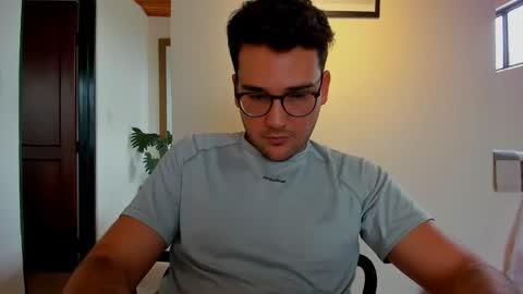 Vito Ferrer online show from January 9, 2025, 6:47 pm