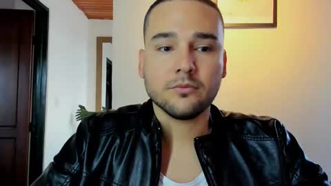 Vito Ferrer online show from January 16, 2025, 1:47 pm