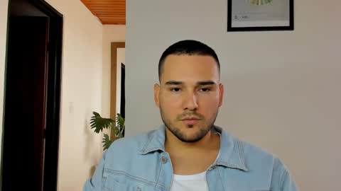 Vito Ferrer online show from January 16, 2025, 4:50 pm