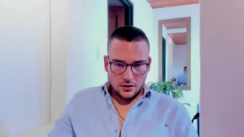 Vito Ferrer online show from March 4, 2025, 3:15 pm