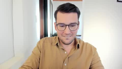 Vito Ferrer online show from November 13, 2025, 9:47 pm