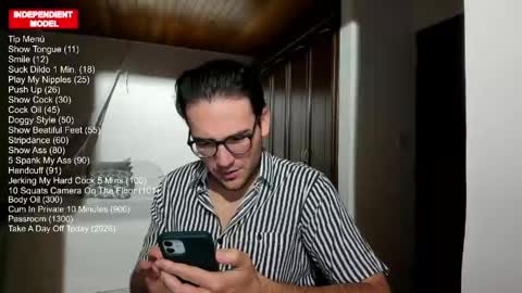 Snapshot of vito_ferrero chatting on April 24, 2026, 12:35 am Vito Ferrer online show from April 24, 2026, 12:35 am