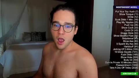 Snapshot of vito_ferrero chatting on May 24, 2026, 2:44 pm Vito Ferrer online show from May 24, 2026, 2:44 pm