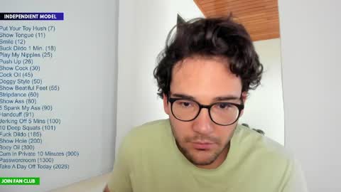 Snapshot of vito_ferrero chatting on May 31, 2026, 12:12 pm Vito Ferrer online show from May 31, 2026, 12:12 pm