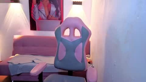 Snapshot of vittoria_lombardi07 chatting on May 28, 2026, 10:12 am VITTORIA online show from May 28, 2026, 10:12 am