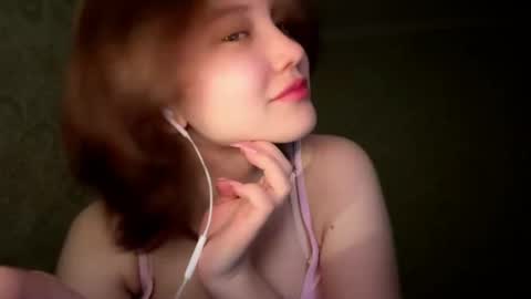 Snapshot of vivatrude chatting on May 8, 2026, 4:12 pm Sonya online show from May 8, 2026, 4:12 pm