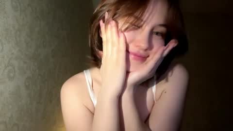 Snapshot of vivatrude chatting on May 13, 2026, 3:53 pm Sonya online show from May 13, 2026, 3:53 pm