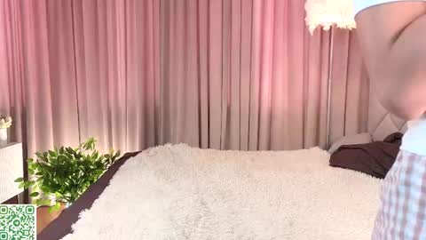 You like my friends can call me LUNA  This is my first day here online show from October 1, 2025, 8:31 am