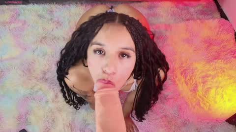 Vivi online show from December 23, 2024, 7:49 am