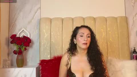 VIVIANA DOMINGUEZ online show from July 10, 2026, 7:16 pm