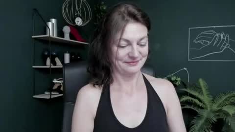Vivian online show from July 17, 2026, 7:26 am