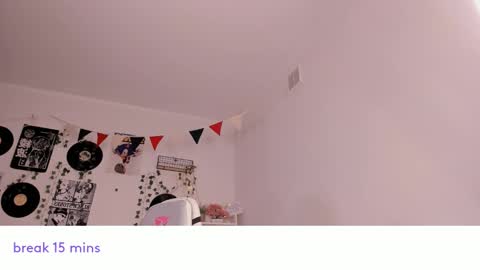 Snapshot of vivian_qwerty chatting on February 3, 2025, 7:51 am vivian_qwerty online show from February 3, 2025, 7:51 am