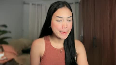 Snapshot of vivian_roberts chatting on June 28, 2026, 7:53 pm Vivian online show from June 28, 2026, 7:53 pm