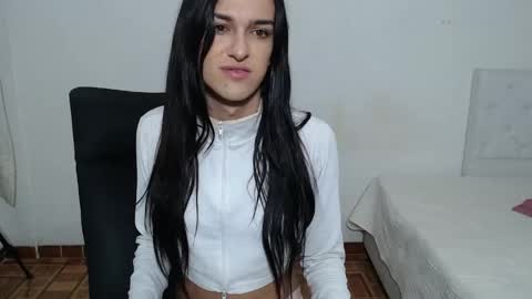 Snapshot of vivianalatin chatting on May 13, 2026, 10:23 am instagram Viviana73215 online show from May 13, 2026, 10:23 am