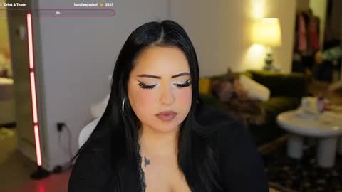 Snapshot of vivianaortega chatting on January 17, 2025, 3:23 am Vivi online show from January 17, 2025, 3:23 am