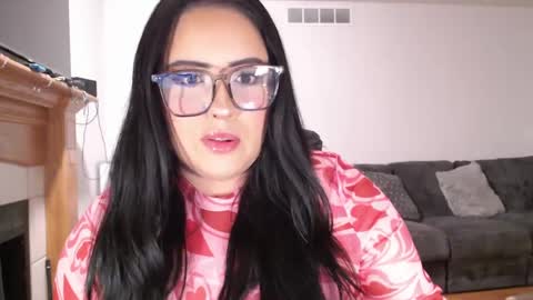 Snapshot of vivianaortega chatting on March 1, 2025, 4:26 am Vivi online show from March 1, 2025, 4:26 am