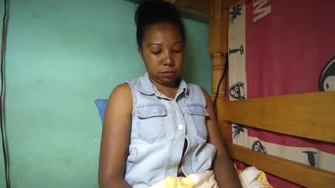 viviane0812 online show from February 20, 2025, 12:47 pm