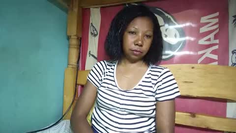 viviane0812 online show from February 27, 2025, 11:52 am