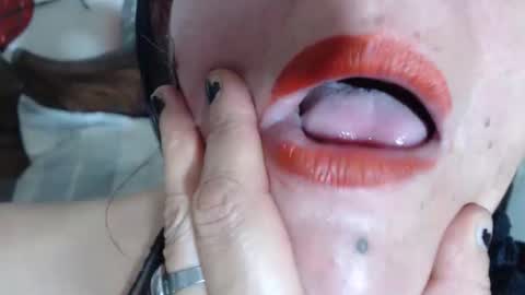 Snapshot of vivianmature1 chatting on May 12, 2026, 9:12 pm vivianmature1 online show from May 12, 2026, 9:12 pm