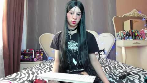 Vivian online show from January 11, 2025, 12:18 pm