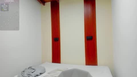 vivianowen9 online show from December 20, 2025, 11:50 am