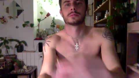 Viv online show from March 1, 2025, 9:15 pm