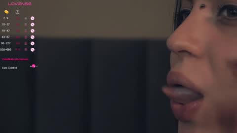 Nelly and Mari online show from February 22, 2025, 2:08 pm