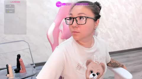 Vivien online show from July 11, 2026, 1:08 am