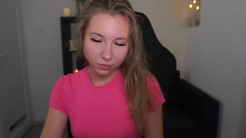 VivienVance online show from July 8, 2026, 6:56 pm