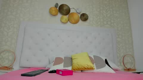 Snapshot of vivifit_08 chatting on May 2, 2026, 7:19 pm vivifit 08 online show from May 2, 2026, 7:19 pm