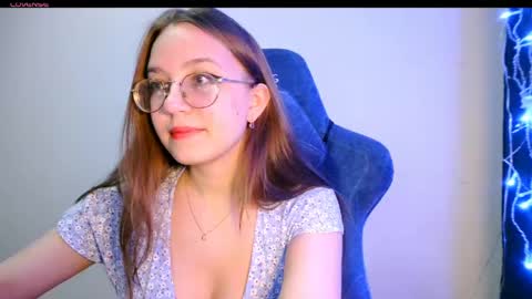 Snapshot of vivivivikkie chatting on May 5, 2026, 9:23 pm vivivivikkie online show from May 5, 2026, 9:23 pm