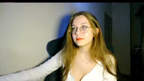 Snapshot of vivivivikkie chatting on July 20, 2026, 9:50 pm vivivivikkie online show from July 20, 2026, 9:50 pm