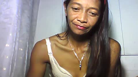 vixen_lina online show from June 19, 2026, 6:01 pm