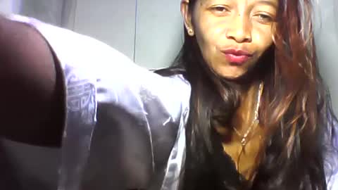 vixen_lina online show from June 22, 2026, 6:16 pm