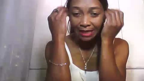 vixen_lina online show from July 14, 2026, 6:51 am